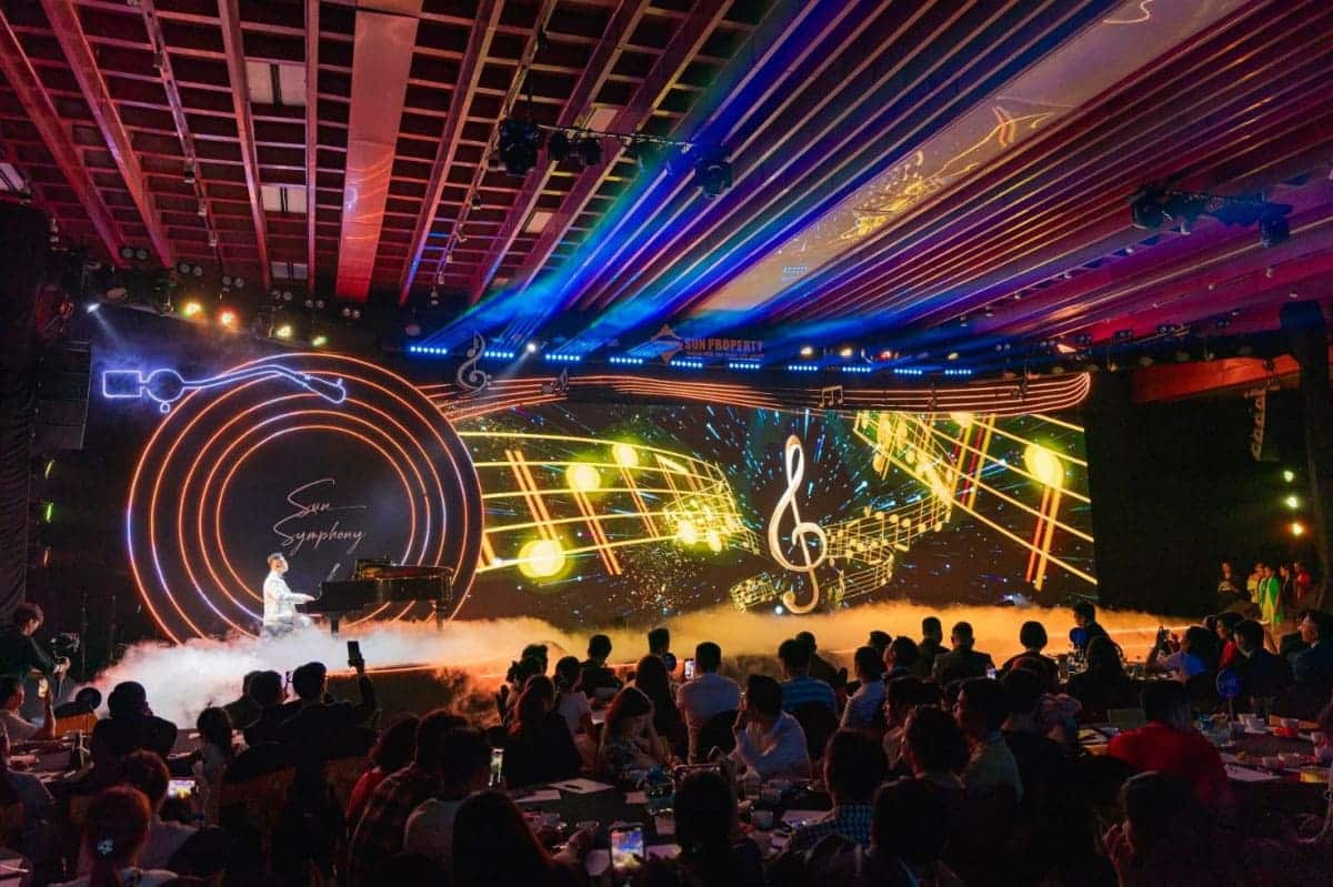 Hơn 2.000 nhà đầu tư dự sự kiện giới thiệu dự án Sun Symphony Residence của Sun Property tại Hà Nội và Đà Nẵng.